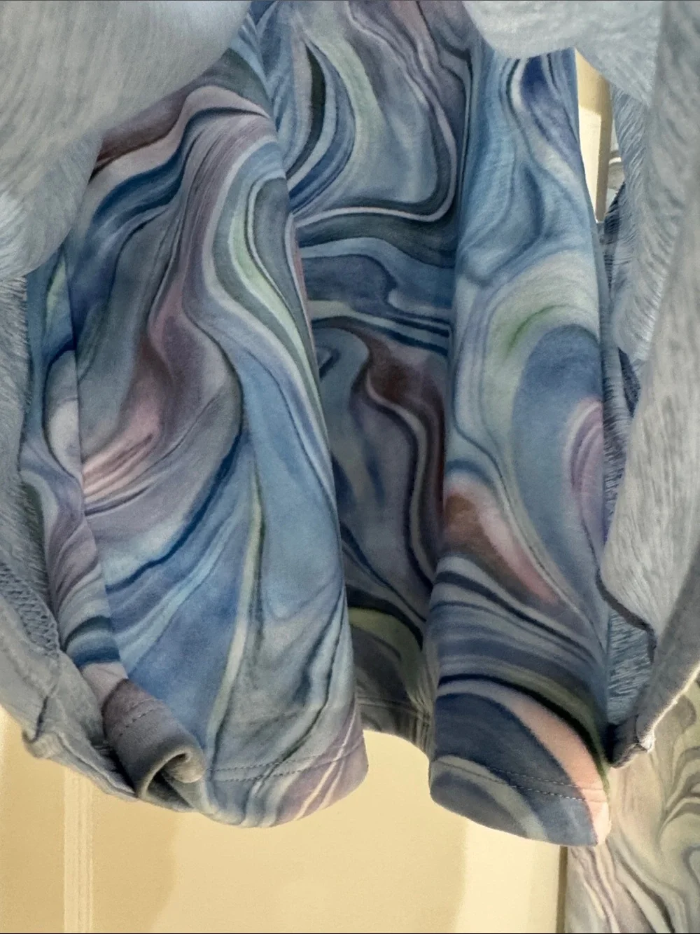ATHLETA GIRL TANDOM TANK IN DAYDREAM BLUE & MATCHING MARBLE LEGGINGS SIZE SMALL